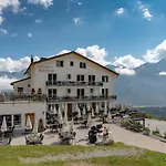 Hotel Tgantieni