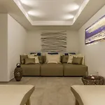Tgantieni Hotel